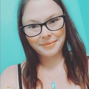 Meet your Posher, Molly